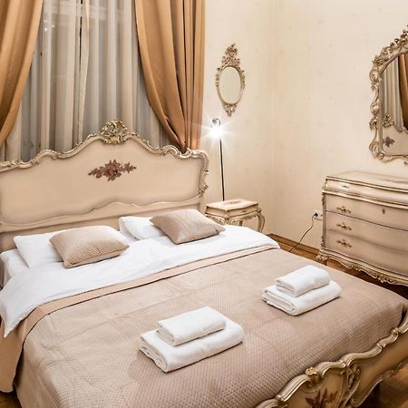 3 Bedrooms Royal Italian Style In An Austrian Building, Parking, Balcony Lwów Zewnętrze zdjęcie