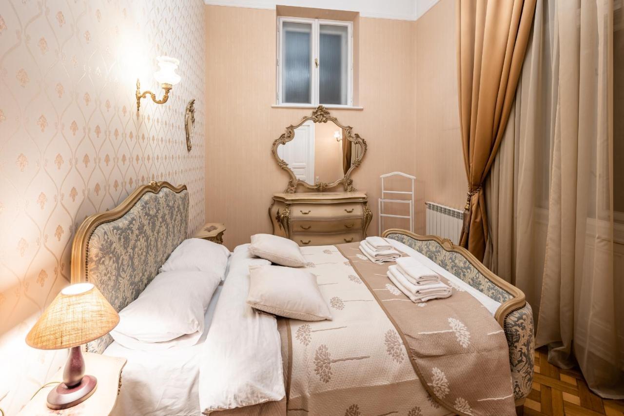 3 Bedrooms Royal Italian Style In An Austrian Building, Parking, Balcony Lwów Zewnętrze zdjęcie